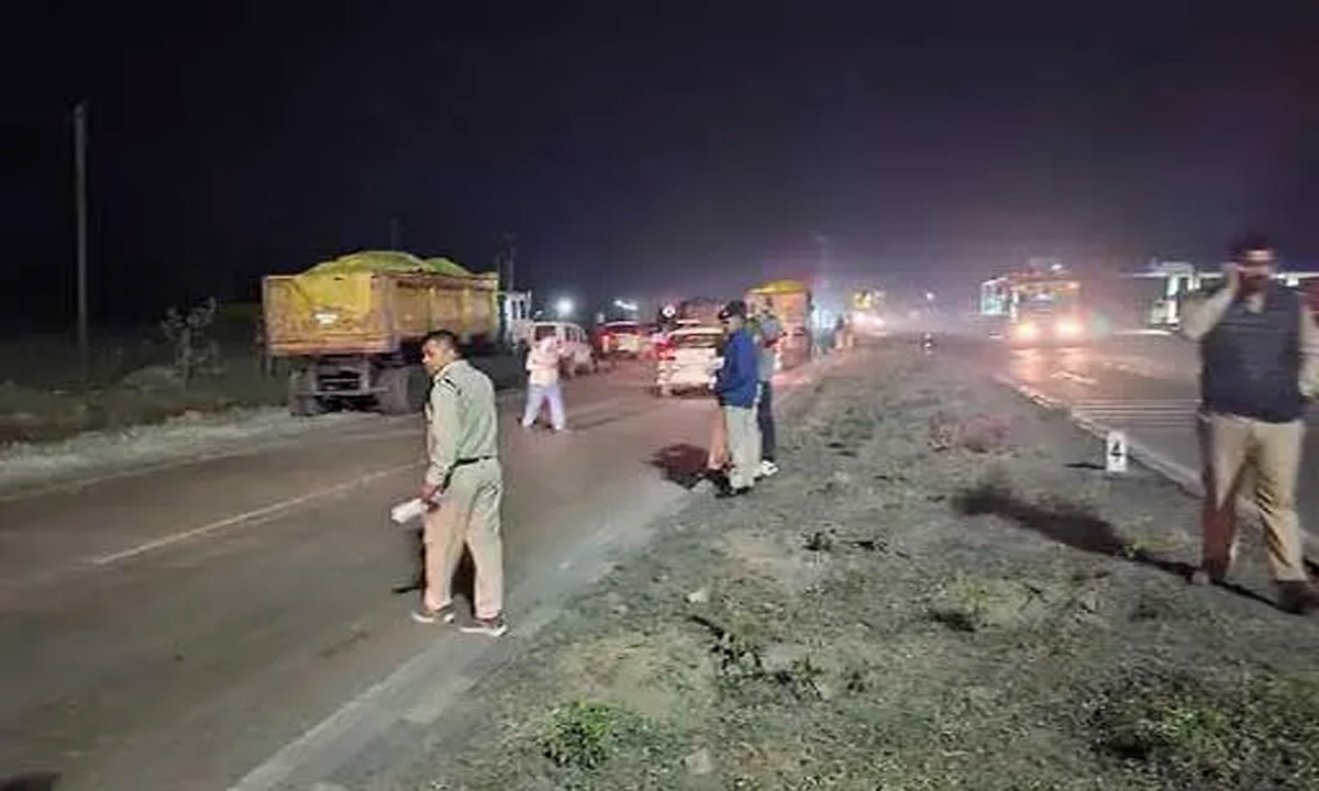 8 trucks seized, action taken against transporting ash against rules