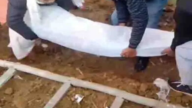 Young man buried alive by digging a pit in the ground