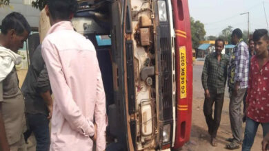 Major accident in Raipur-Bhakhara road, collision between truck and bus