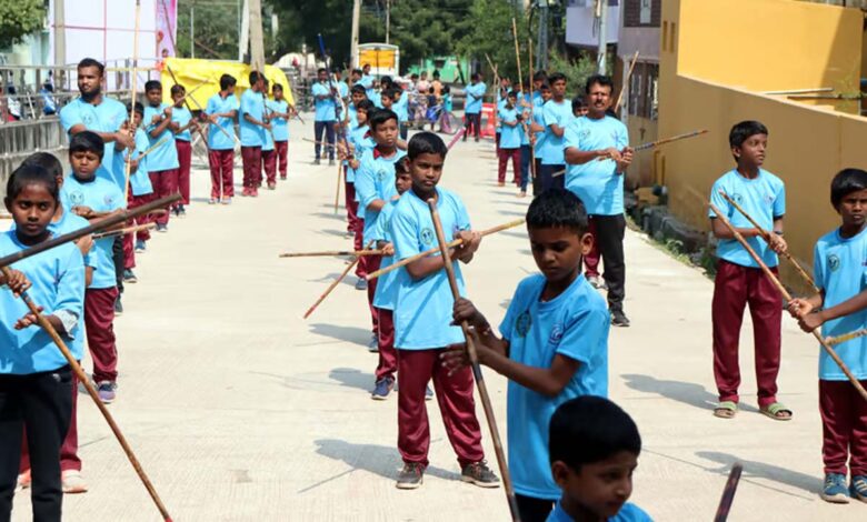 Vellore children create Silambam world record