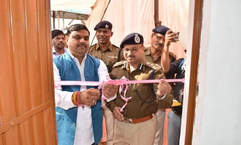 Inauguration of traffic police assistance center at bus stand Durg.