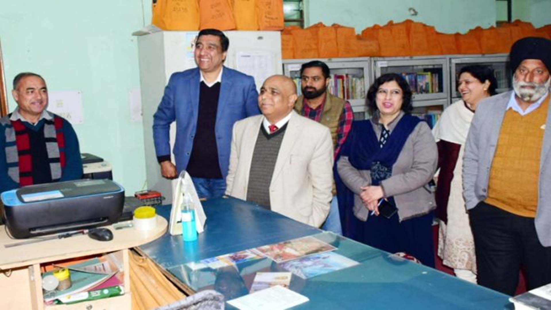 Pr Secy Culture assesses functioning of Archives, Archeology and Museums Deptt.