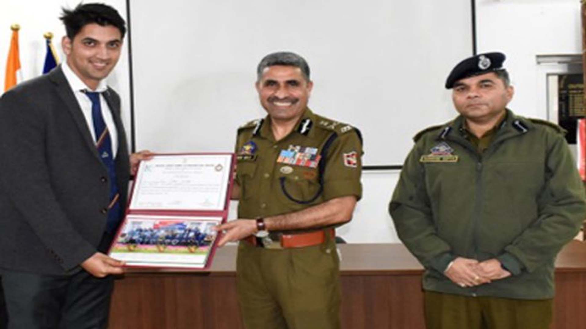 Five-day course on investigation of cyber crime concludes at SKPA