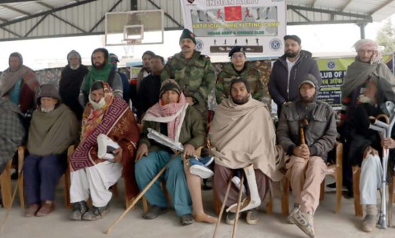 Army organises artificial limbs camp at LoC village