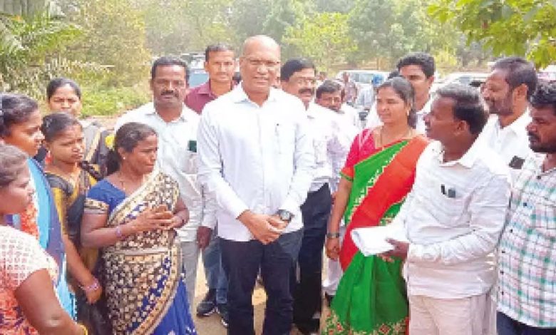 State ST Commission Chairman visits Golugonda SC hostel