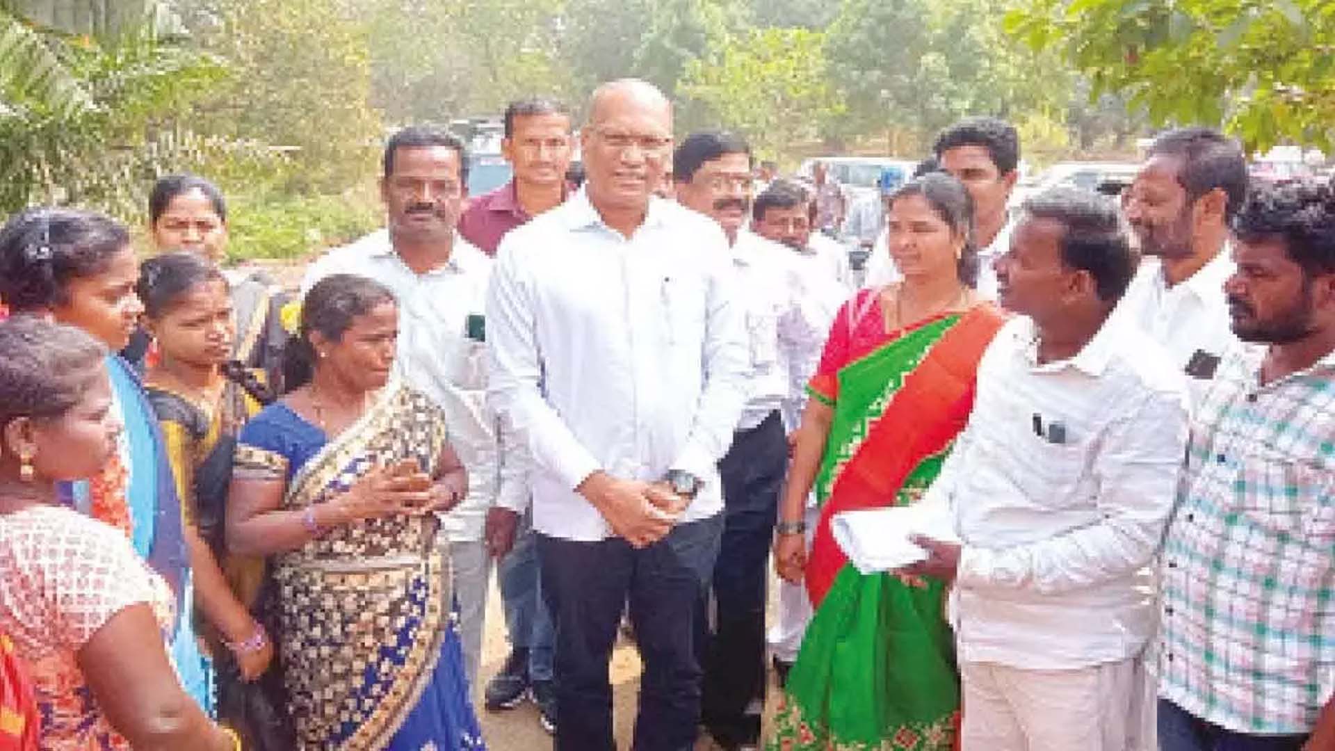 State ST Commission Chairman visits Golugonda SC hostel