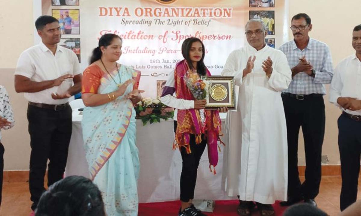 Para athlete Sakshi Kale felicitated