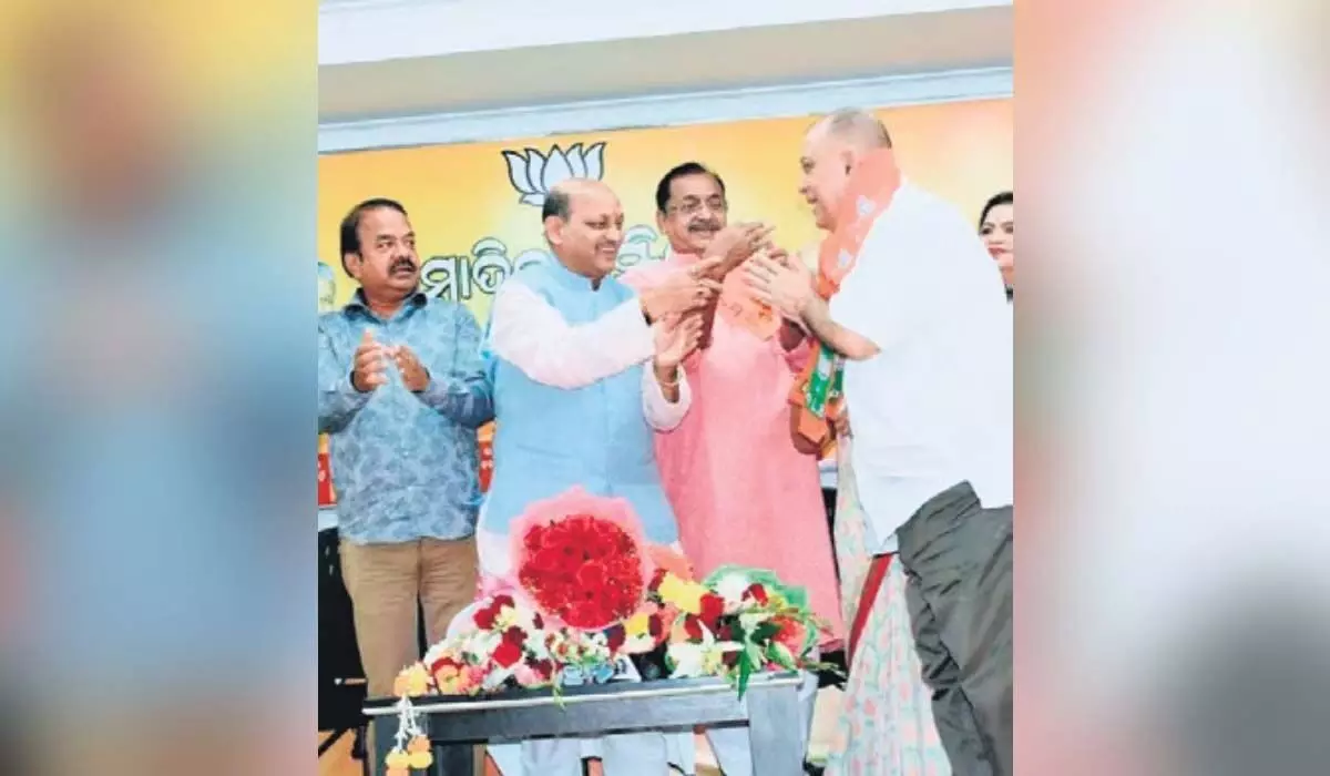 Odisha: Former BJD minister, Congress MLA join BJP