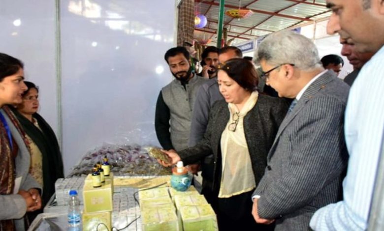 CS inaugurates SARAS Aajeevika Mela