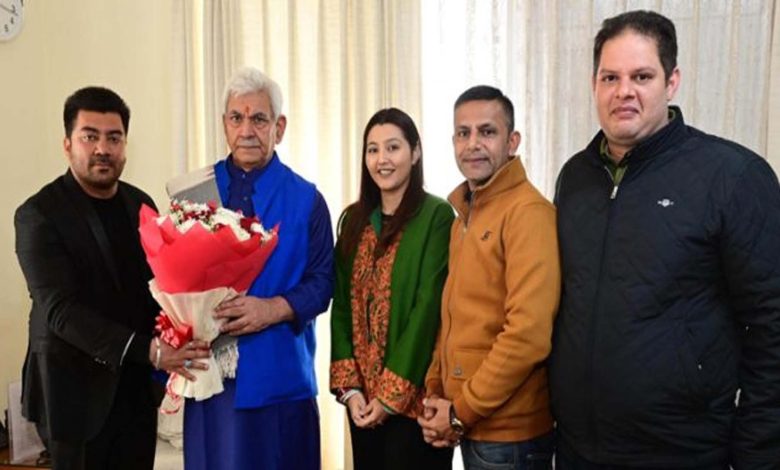 JKNPF President, delegation of Trikuta Nagar traders met LG