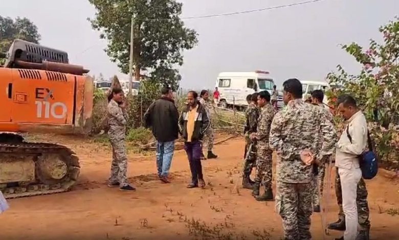 Bulldozer action on the house of murderers, administration demolished it