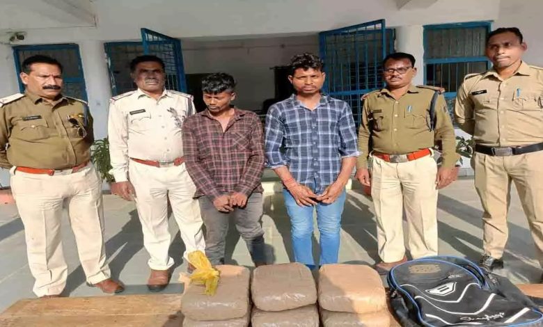 Two smugglers carrying ganja on bike arrested