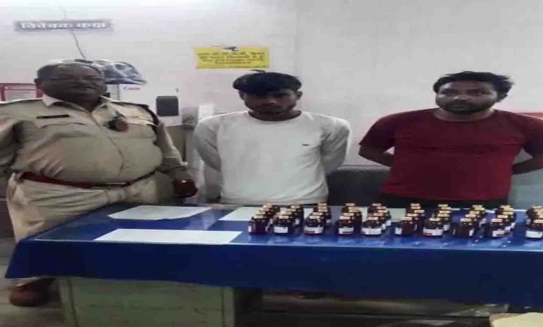 2 smugglers selling intoxicating cough syrup arrested in Raipur