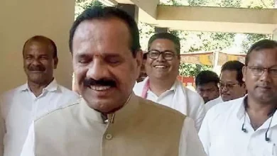 Angry BJP leader Sadananda Gowda indicated that he will reveal his political move on March 20