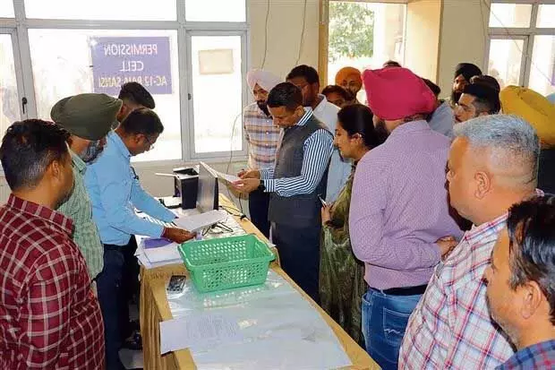 Amritsar DC inspects EVM strong room, counting centers