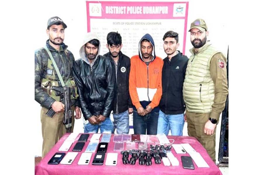 4 thieves arrested, stolen items recovered