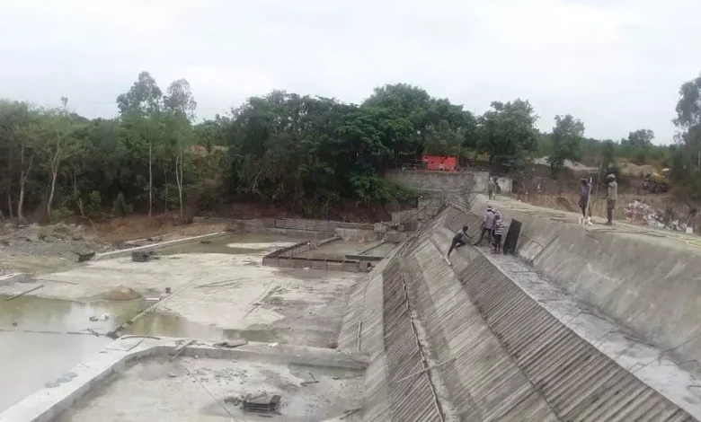 Keep an eye on illegal water diversion from dam in Karimangalam