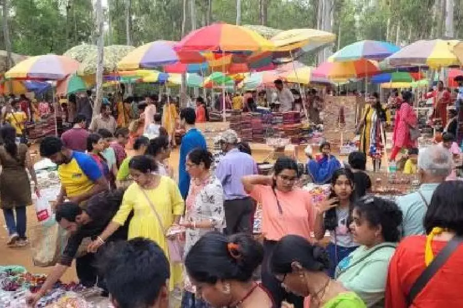 Trinamool Congress, which contested the elections, organized a 'Mega' festival on the lines of Basant Utsav