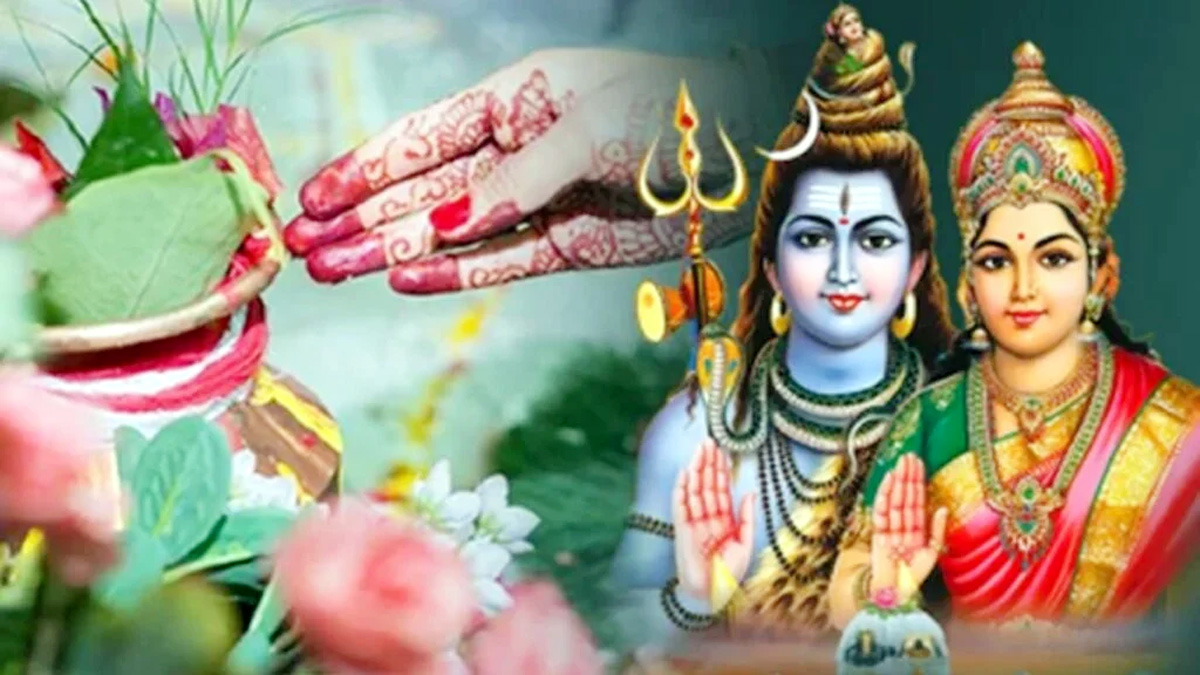 Offer these flowers to Shiva and Gauri on Phulera Dooj