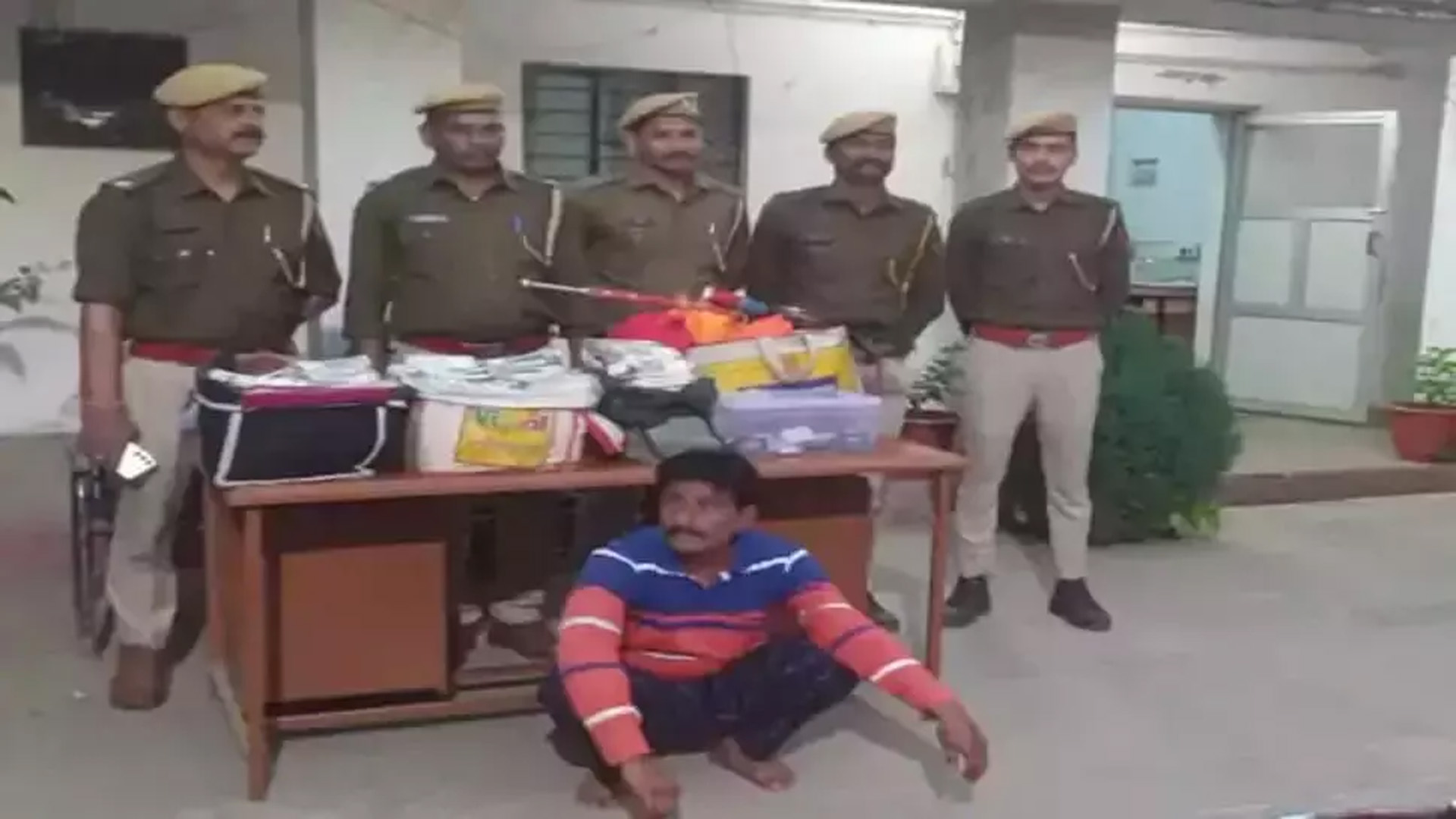 Gang distributing fake notes busted, accused arrested