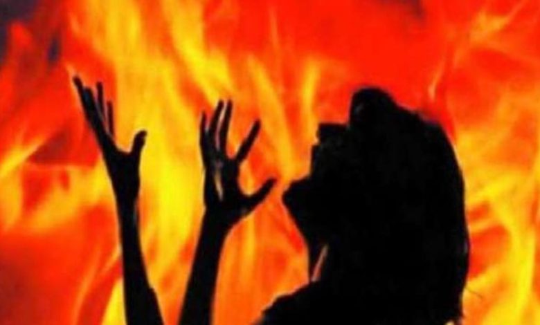 Attempt to burn woman alive, husband and brother-in-law abducted her.