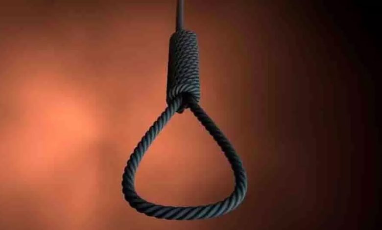 Minor student hanged herself in her boyfriend's house