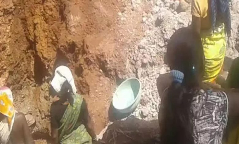 Death in Chui mine, one woman also injured due to collapseA