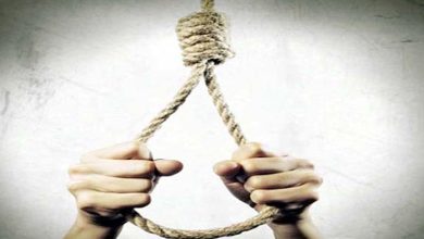 Teenager commits suicide by hanging, chaos in the family