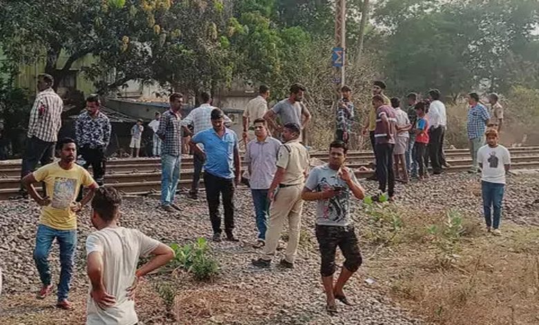 Suicide in front of train, dead body found on tracks