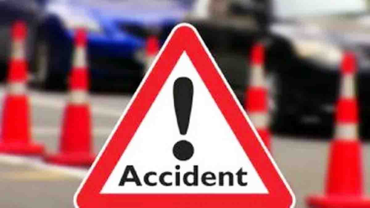 Madhya Pradesh: Three killed, 35 injured in bus-truck collision