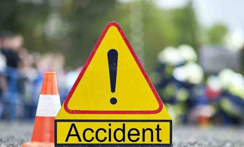 Youth dies in road accident, dead body found lying on the roadside