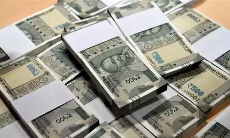 Police seized Rs 25 lakh duplicate notes