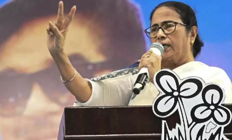 Congress, CPI(M) helping BJP in Bengal: Mamata Banerjee