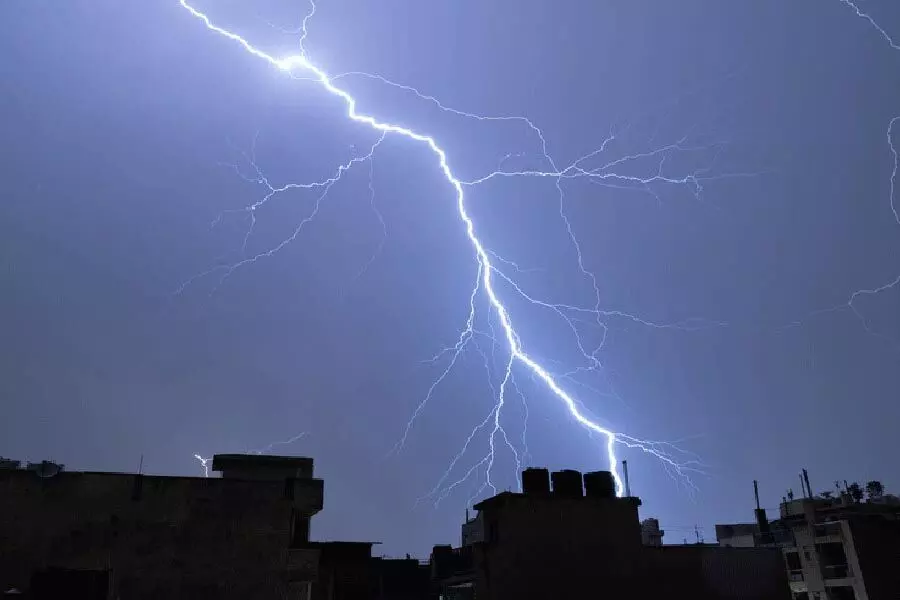 wo farmers died due to lightning in southern West Bengal