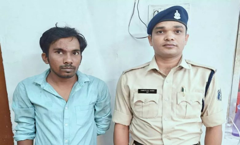 Made video of rape, then blackmailed the woman, young man caught by Raipur police