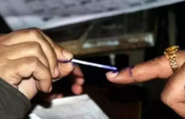 Vizag salon offers free haircut on voting