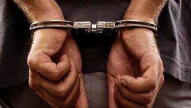 Three held for jewellery theft