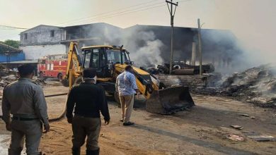 Huge fire broke out in paper factory, sensation spread