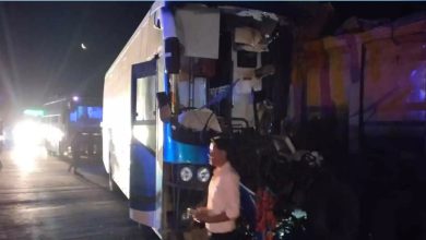 Bus collides with trailer, 15 passengers injured