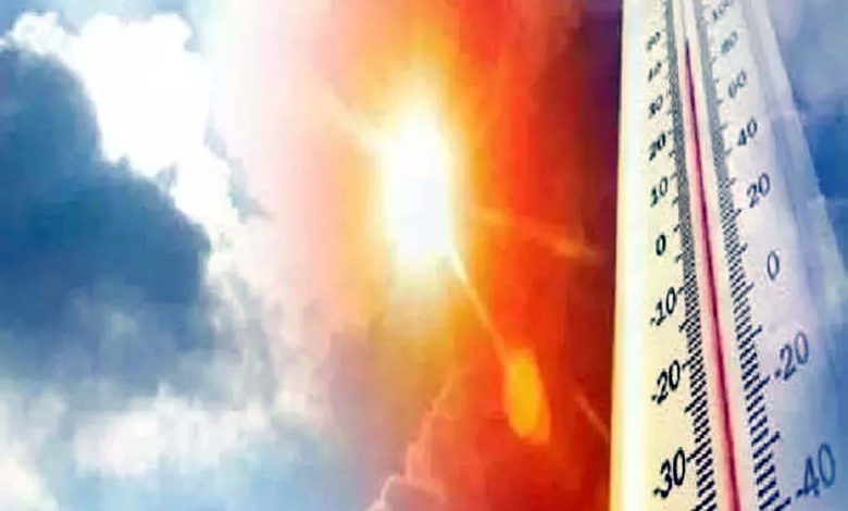 Temperature crossed 40 degrees Celsius in the districts