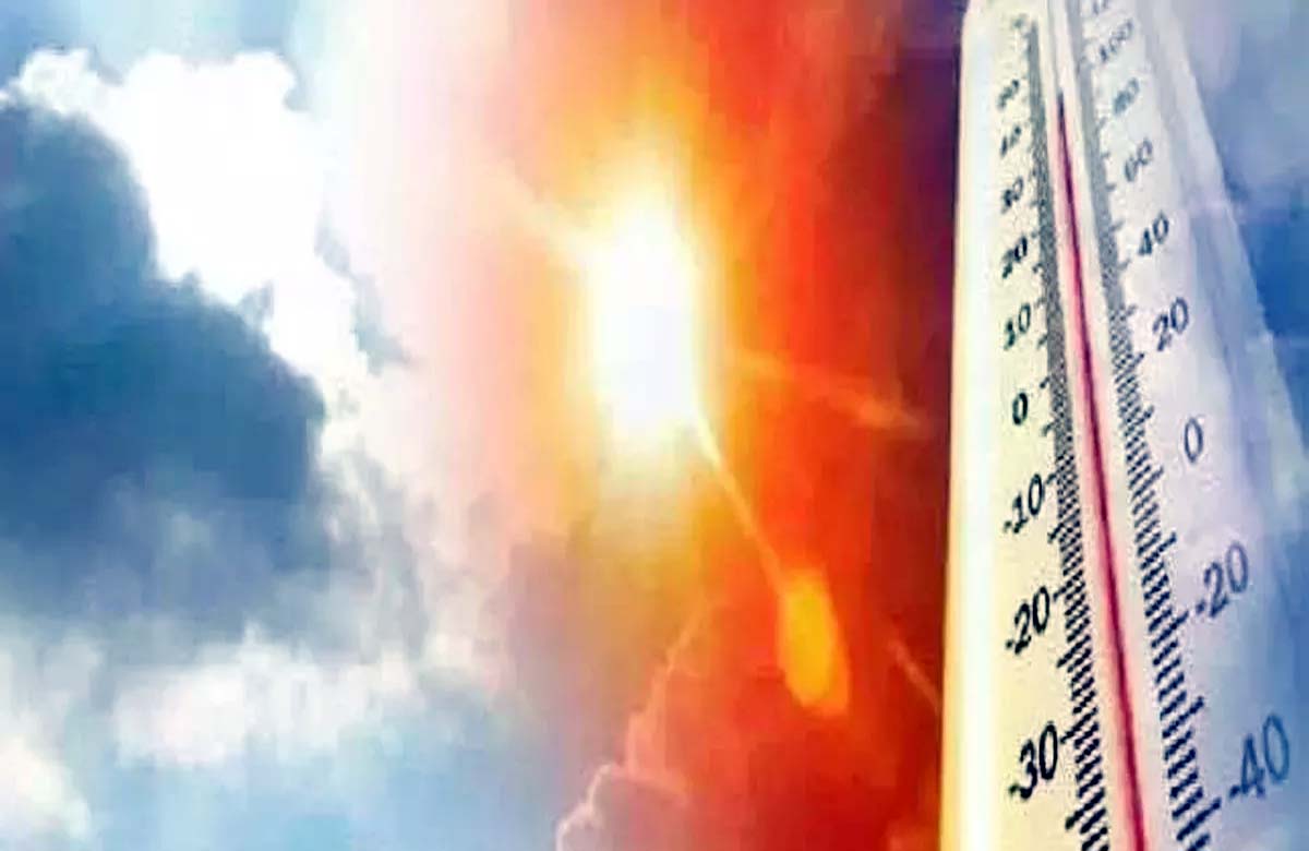 Temperature crossed 40 degrees Celsius in the districts