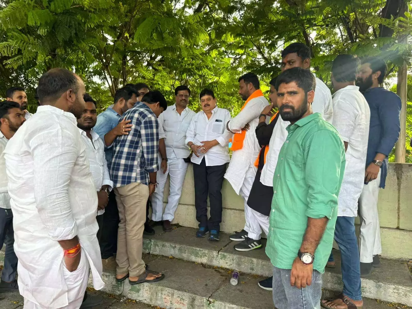 Telangana News: BJYM demands job calendar, Reddy condemns lathichargeTelangana News: BJYM demands job calendar, Reddy condemns lathicharge