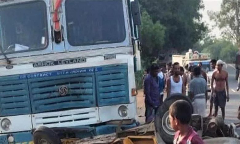 Jharkhand: Tragic accident, truck hits autorickshaw, five killed