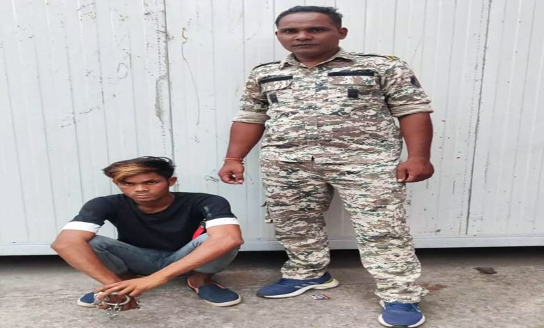 Police arrested the youth who abducted a minor