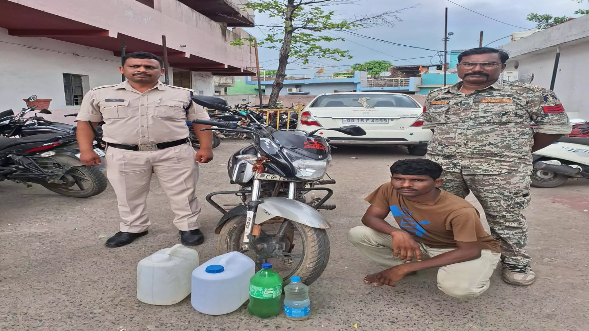 Used to supply liquor on bike, police caught him red handed