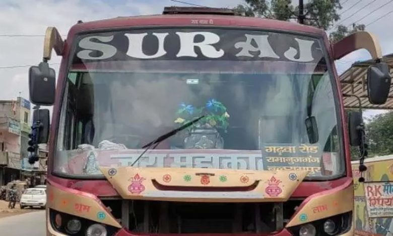 BREAKING CG: Bus crushes Activa, young man dies