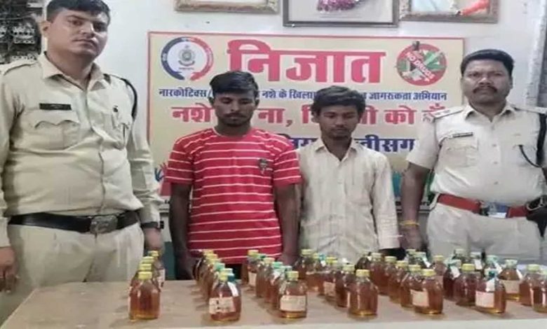 RAIPUR BREAKING: 2 smugglers arrested for smuggling illicit liquor