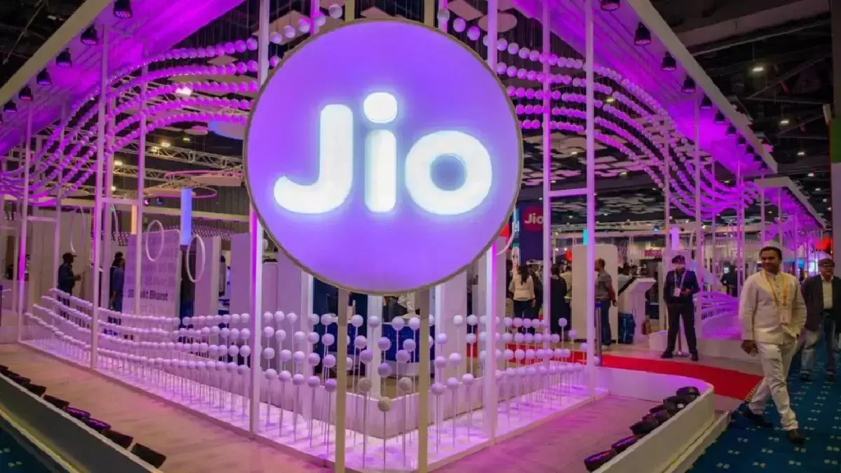 Business: Telecom company Jio has recruited a large number of people