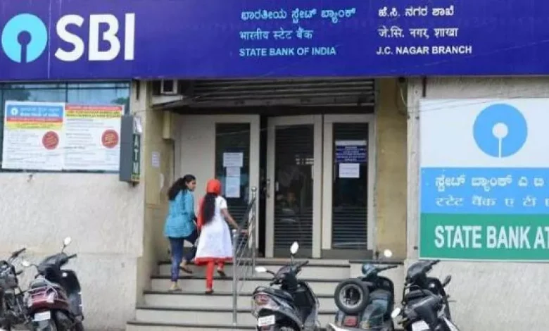 Banks will remain closed for 15 days in October