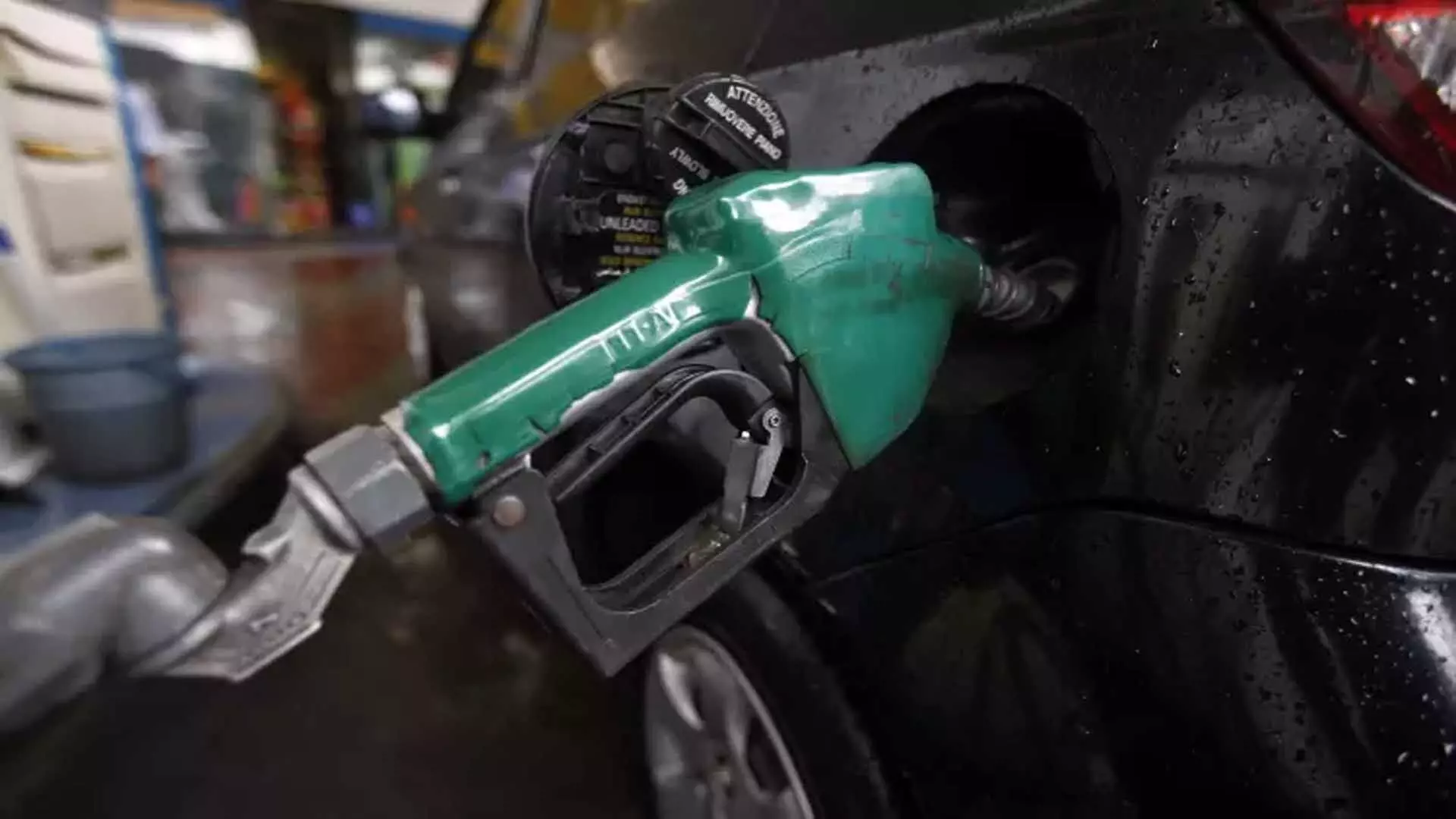 Petrol and diesel prices in Chennai stable for 201 days